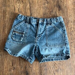 Cute vintage jean shorts, great condition